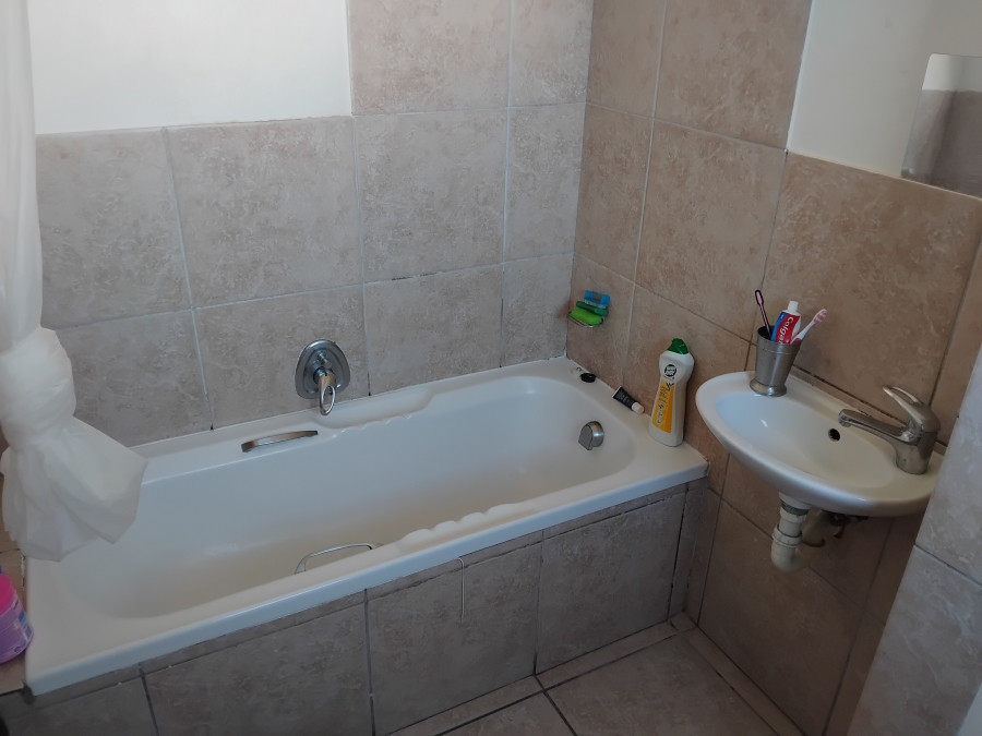 0 Bedroom Property for Sale in Maitland Western Cape